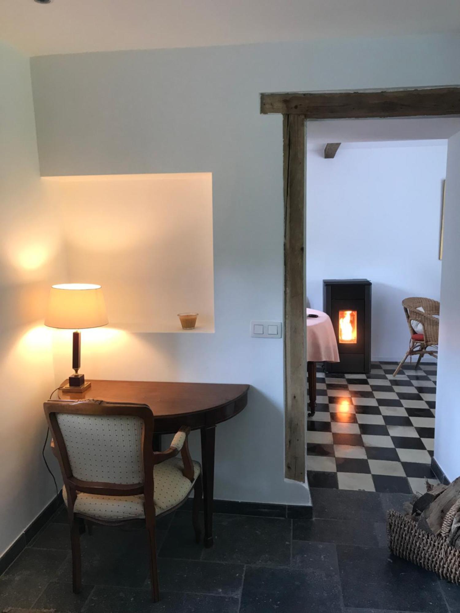La Petite Maison Blanche Wanze Extérieur photo